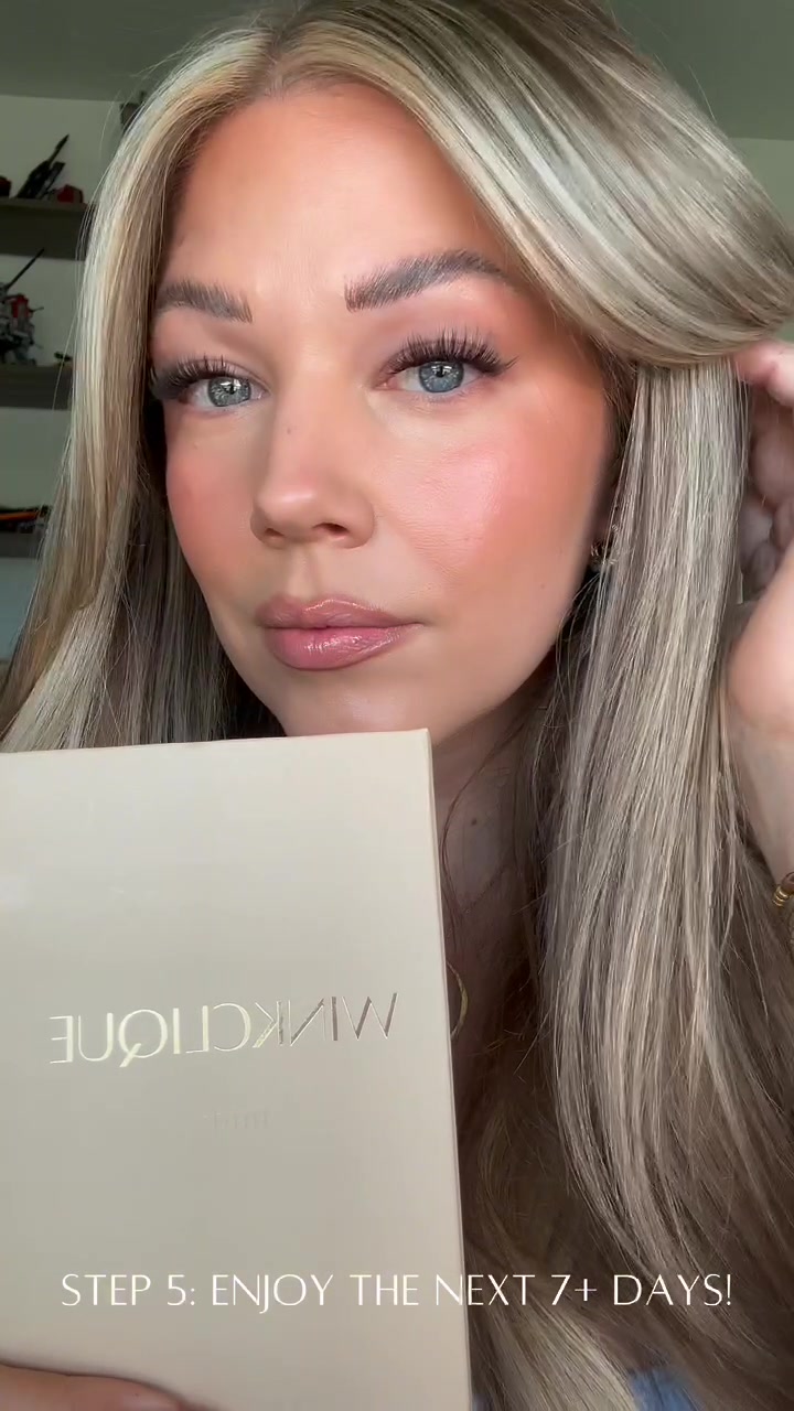 @Clique Lashes And Beauty