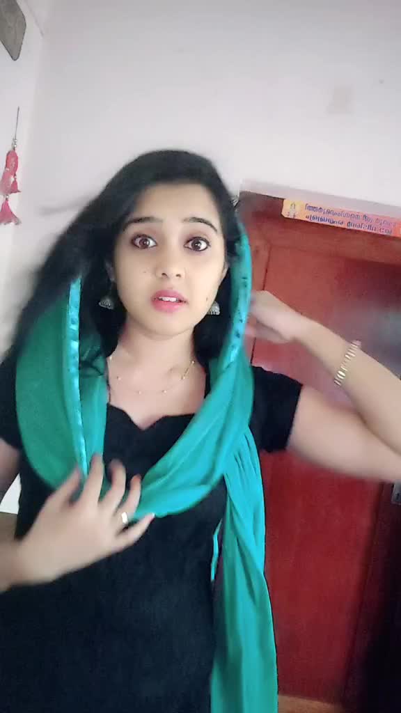 @Revathy menon🤩