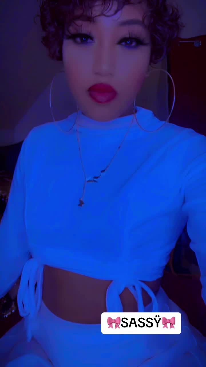 @Flawless 👑Qu&euml;en Sass&yuml;❤️