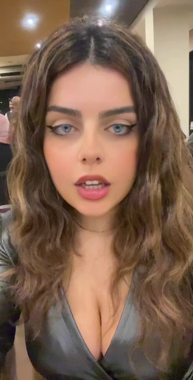 @sestrozz