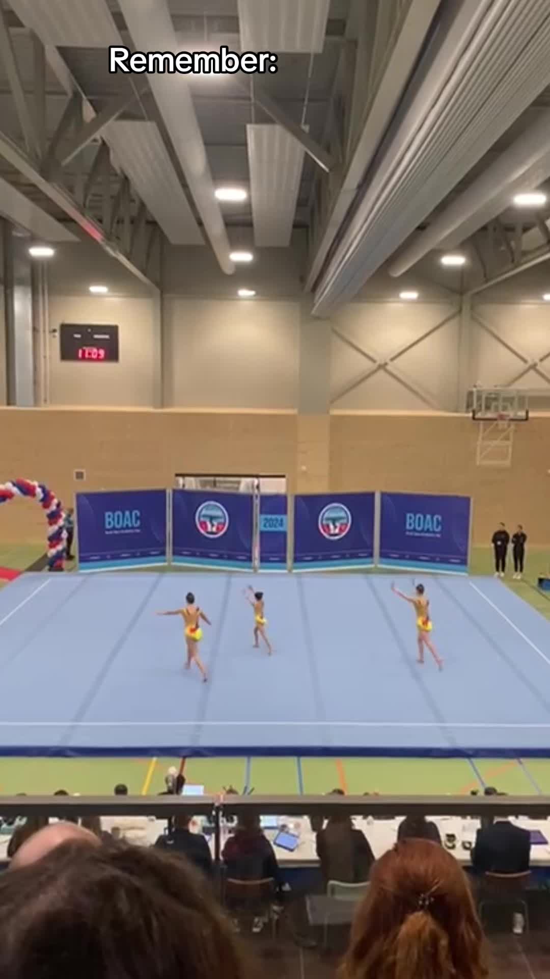 @acro🤸🏼&zwj;♀️