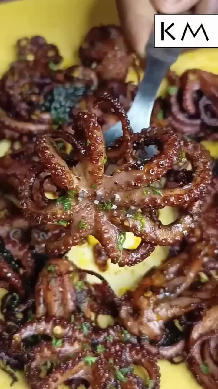 @KM