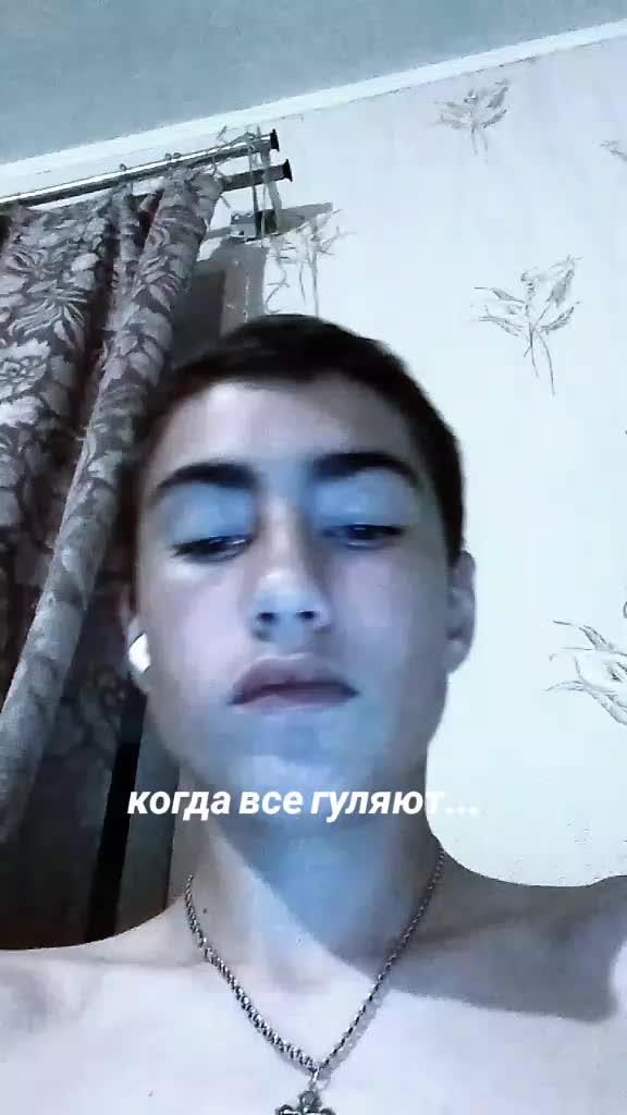 @Лё🫰