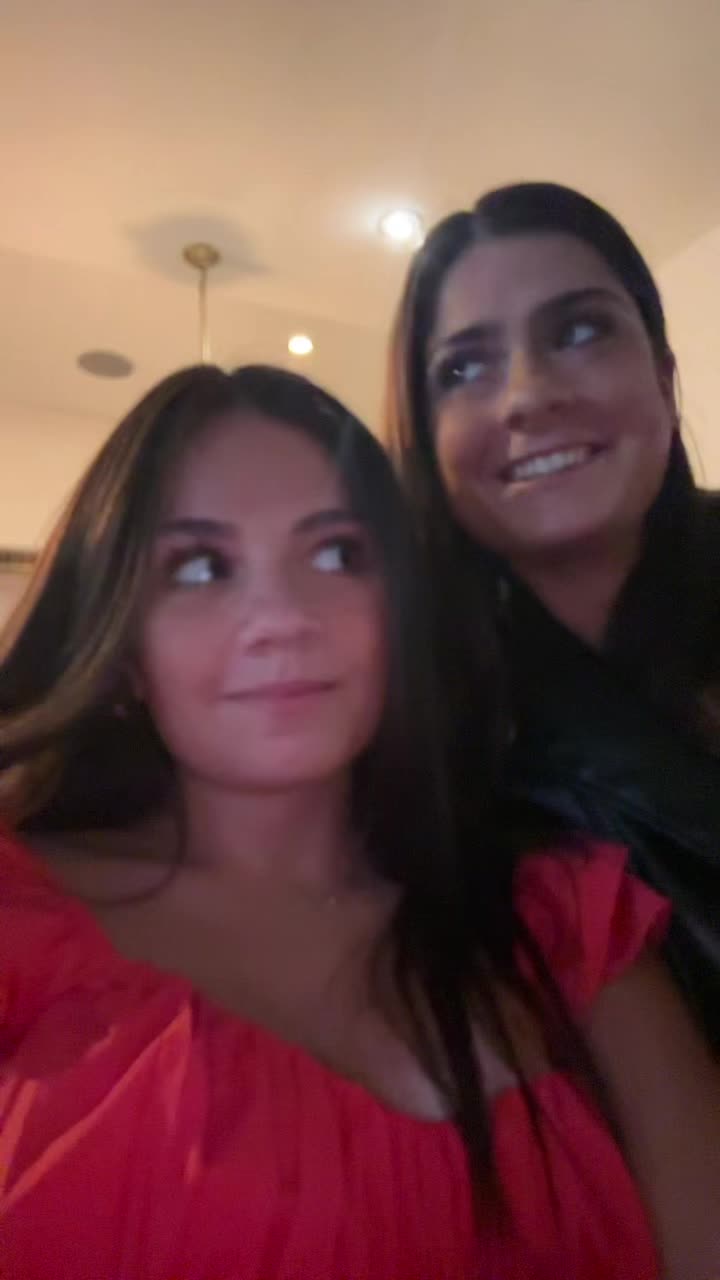 @Ella