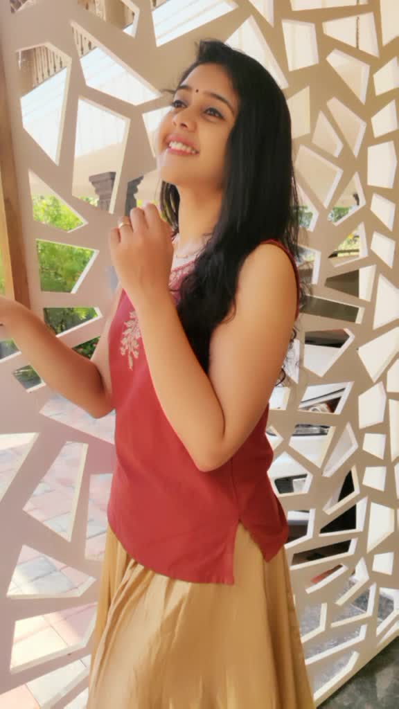 @Revathy menon🤩