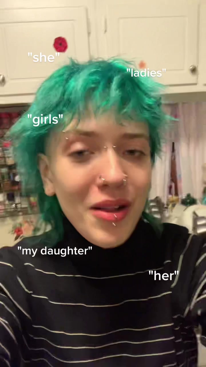 @🫂