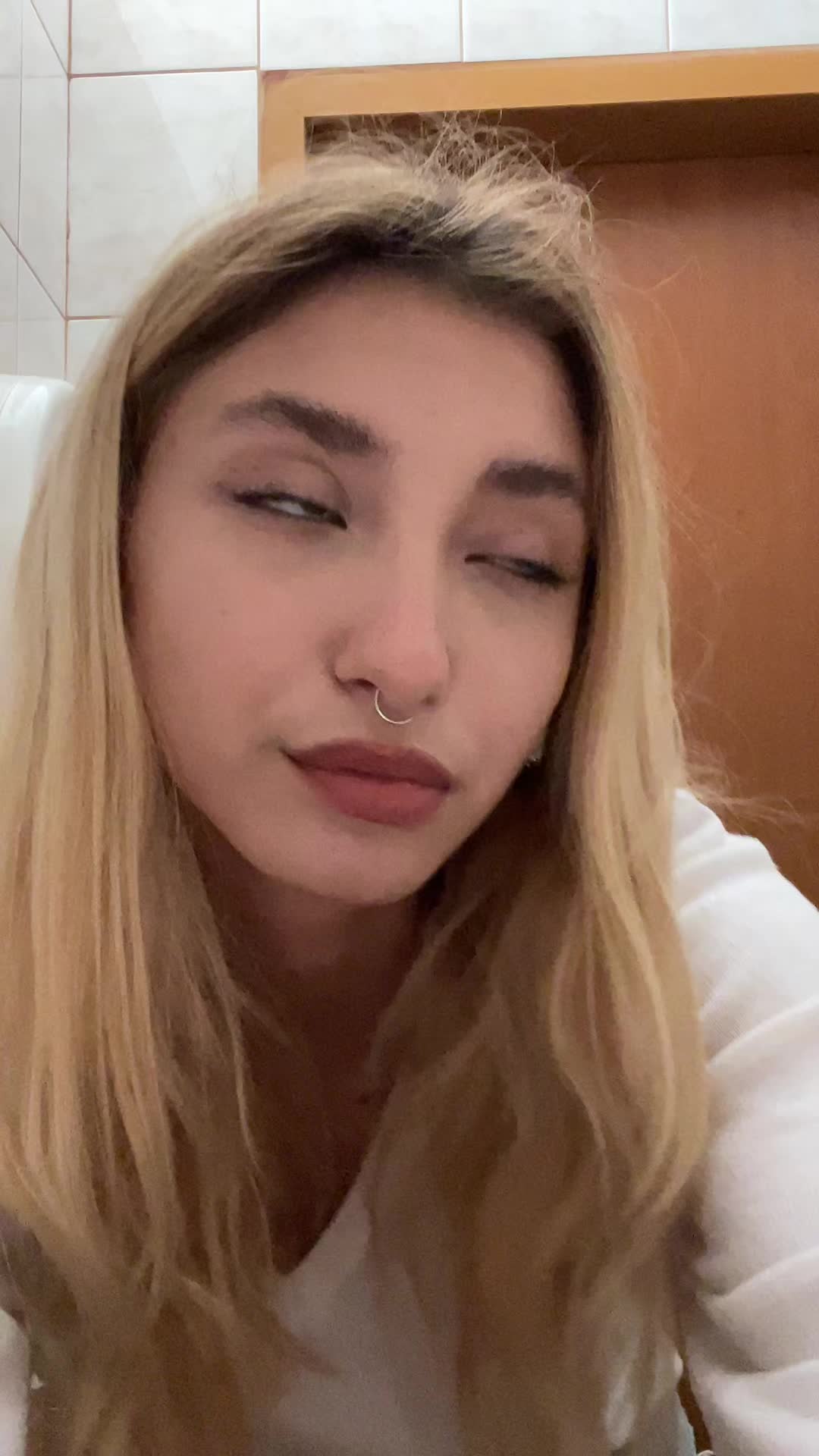@sari👀