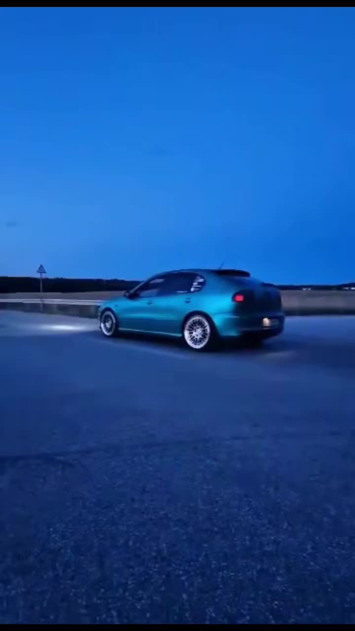 @Csak_egy_cuprás😏