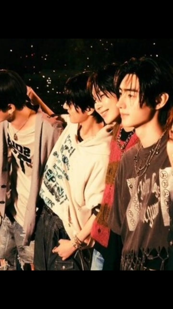 @☆ IVY ; multistan (✿ᴗ‸ᴗ)
