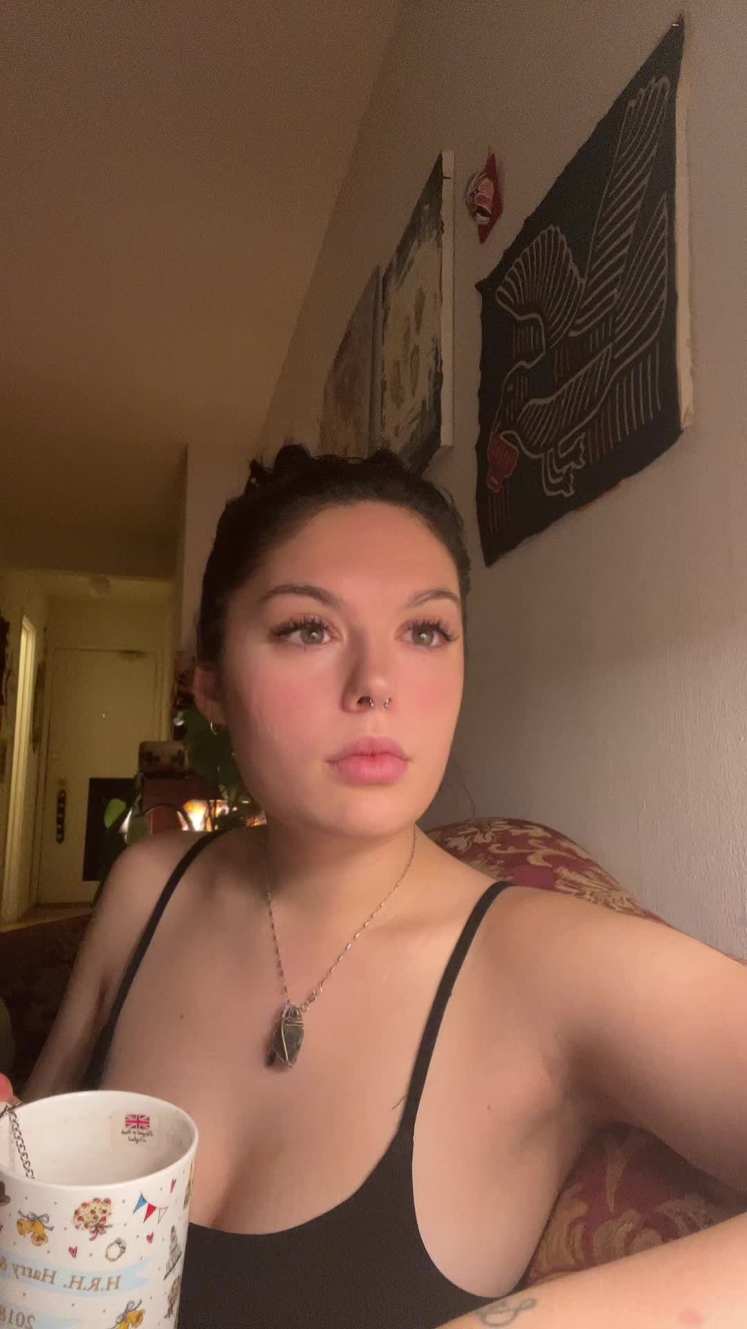@(✿▰˘◡˘▰)