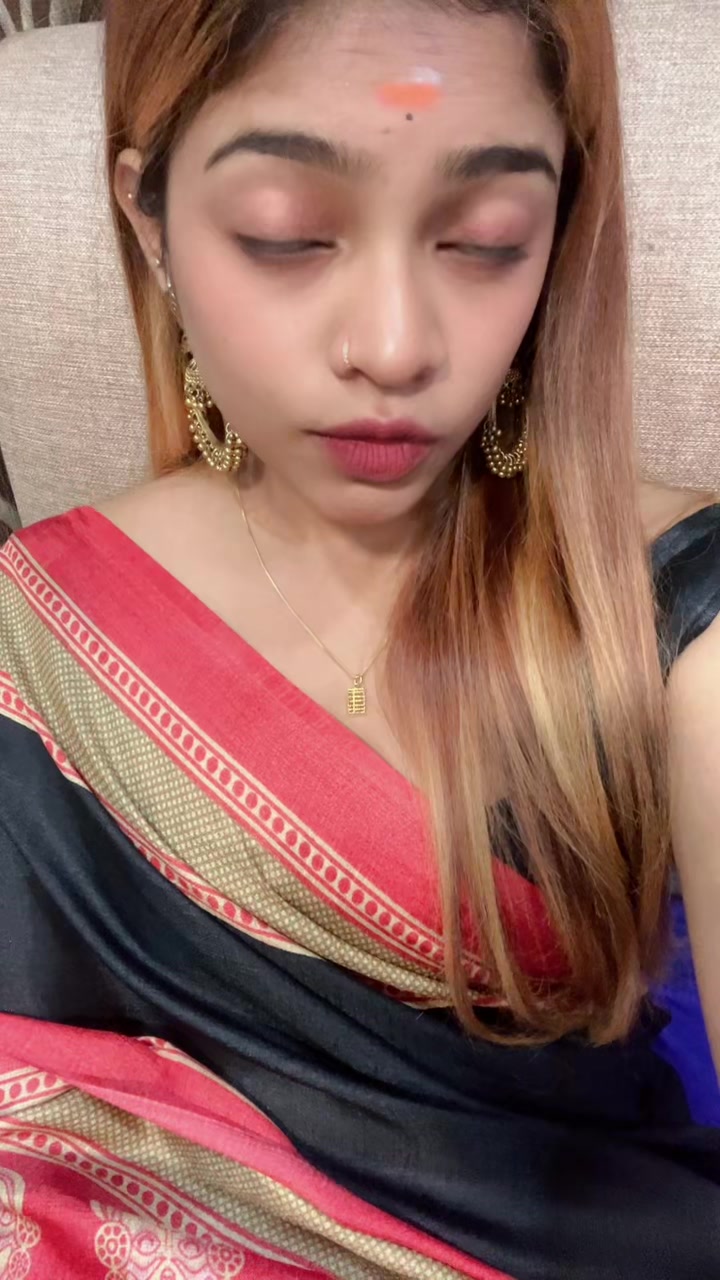 @Jenishaa._