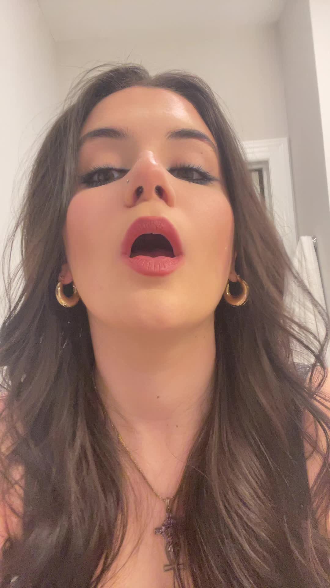 @Rhiannonalexia