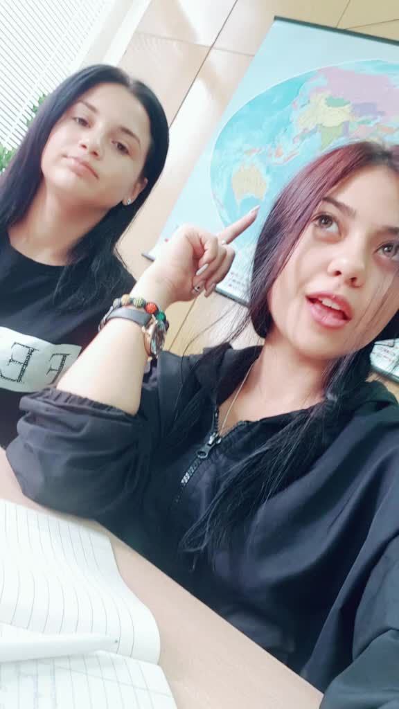 @Аничкаа!😉