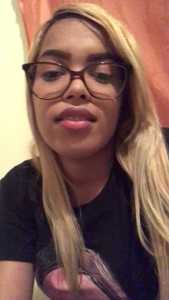 @Stephanie La Rubia💍