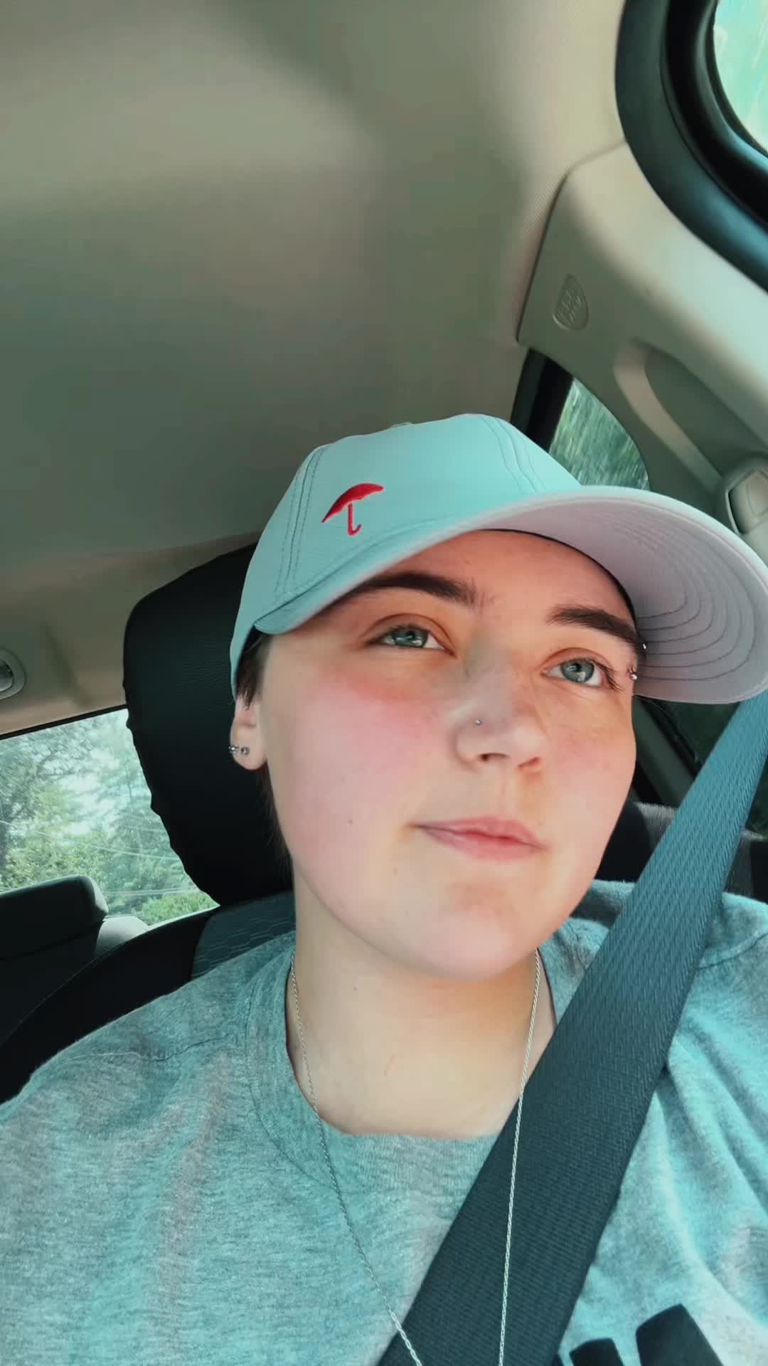 @Bella🏳️&zwj;🌈