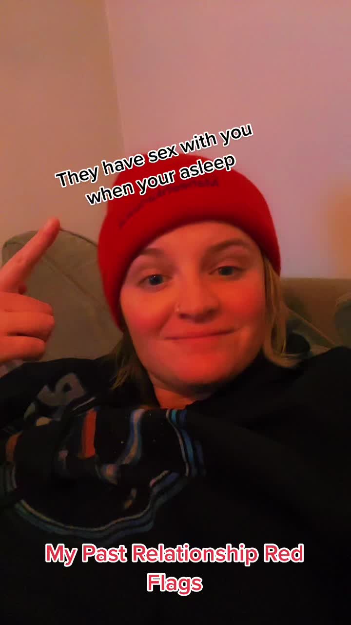 @Chelrose9