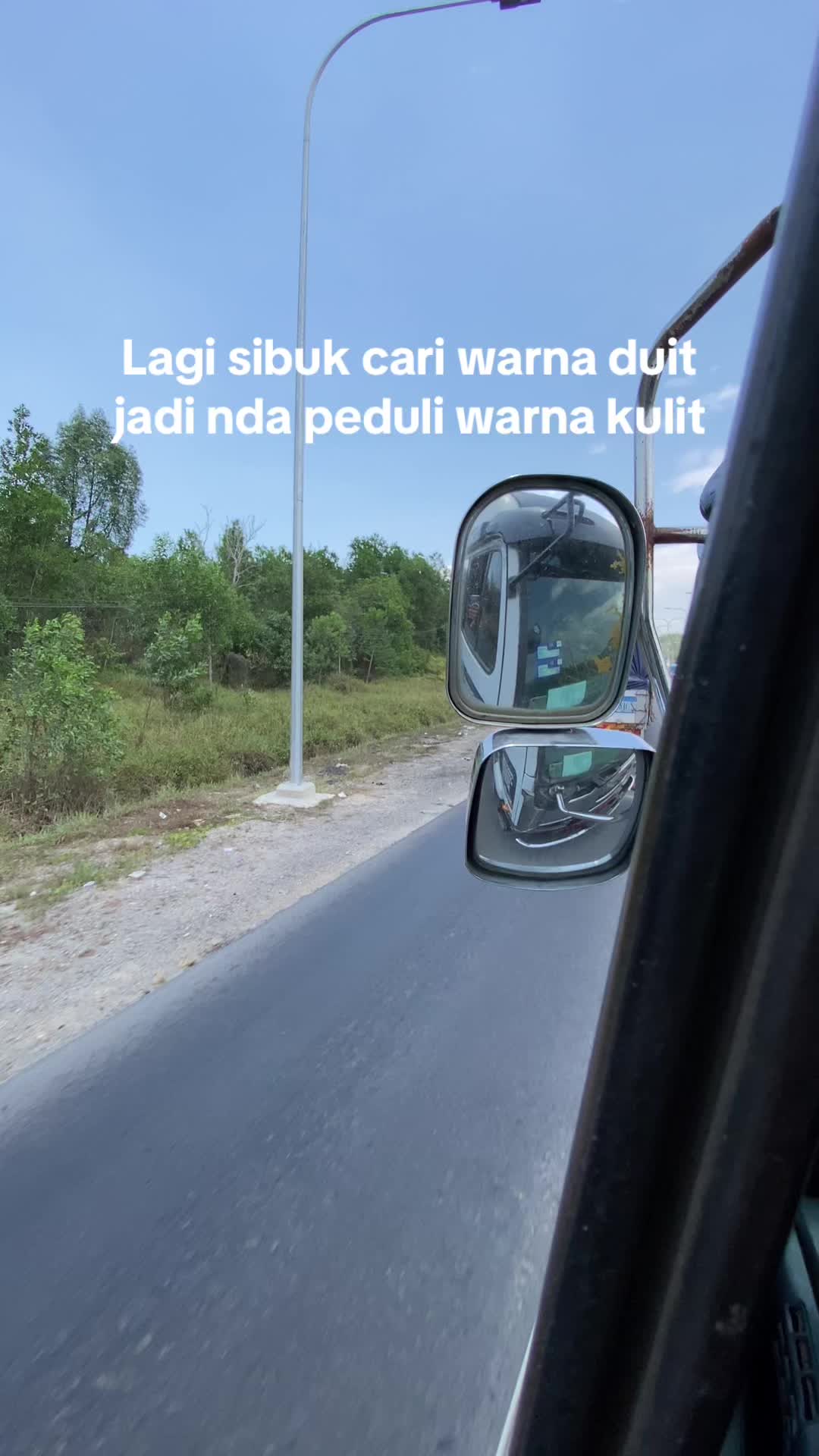 @Komek_00
