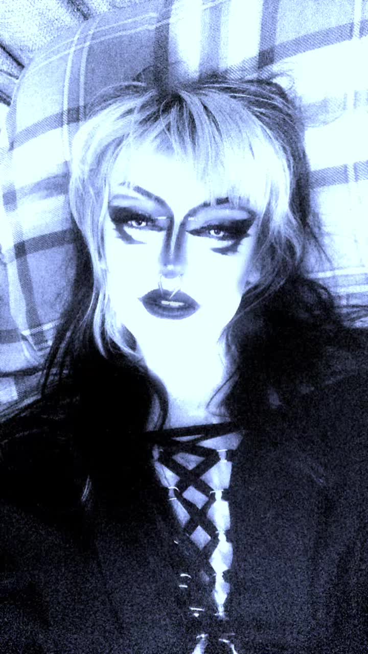 @𝔪𝔞𝔡𝔶𝔰𝔬𝔫
