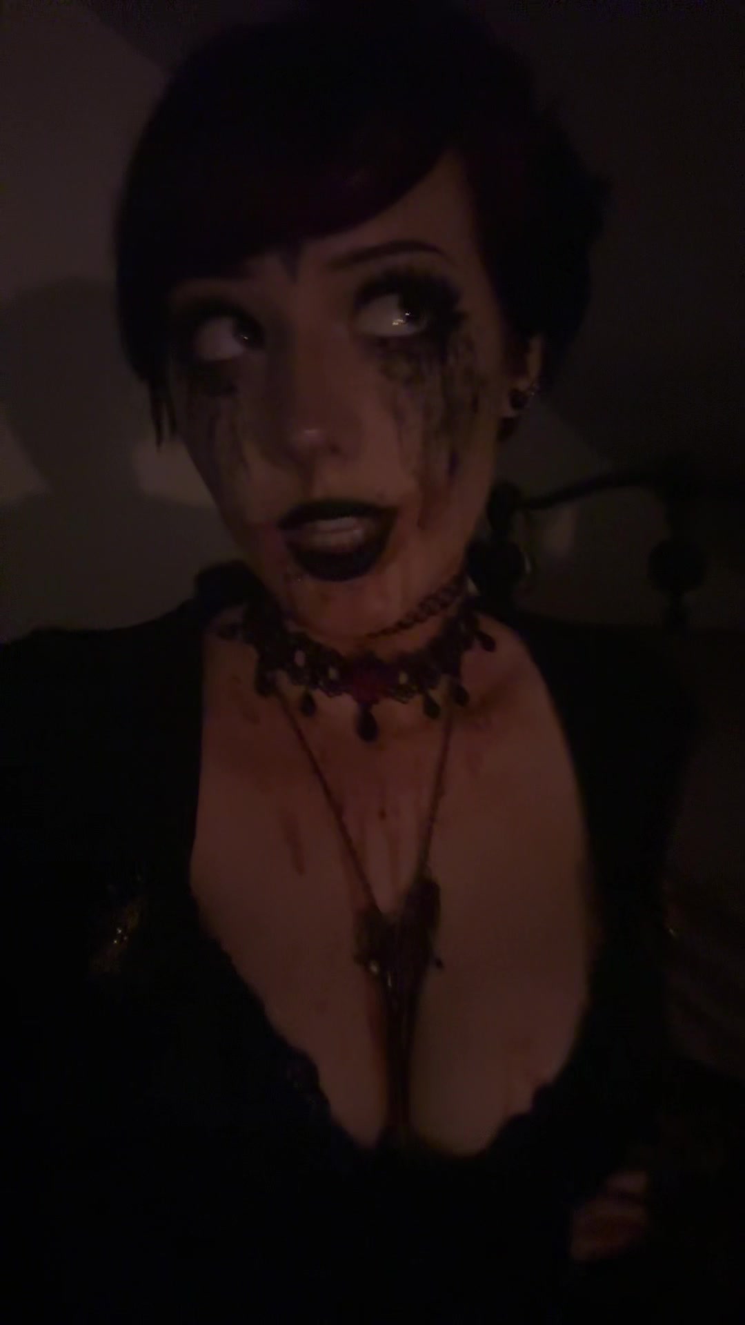 @videovixen