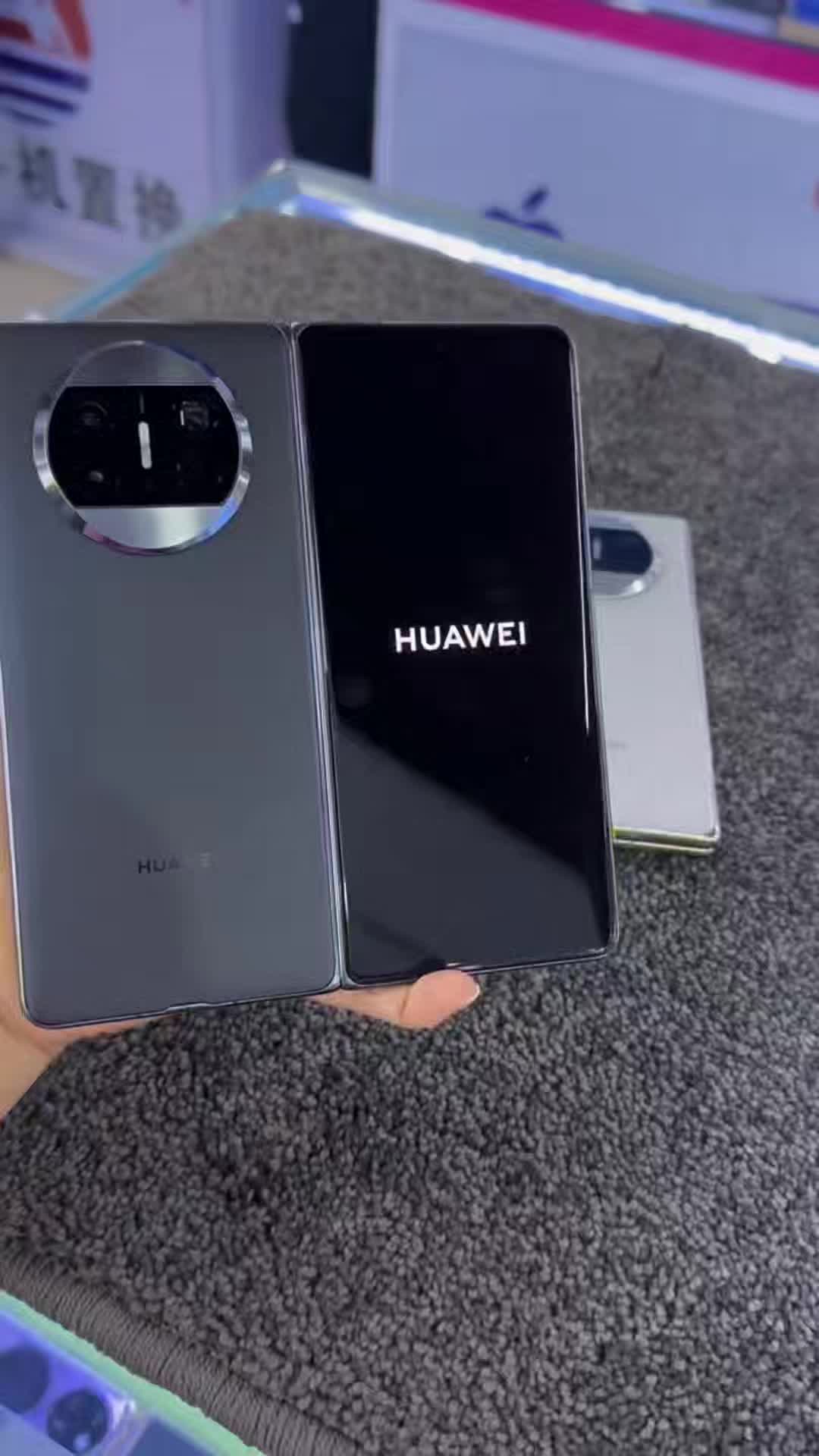 @Mr.Mobile