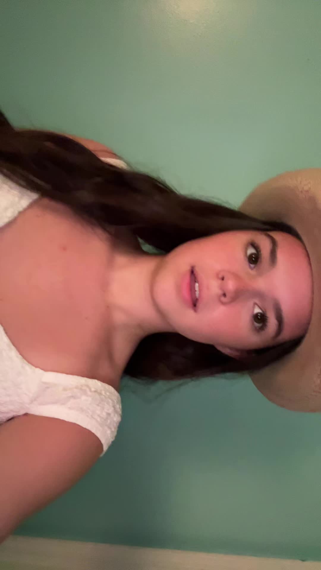 @Sasha._.08