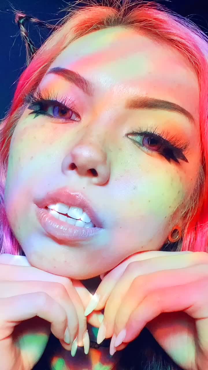 @OofieTV