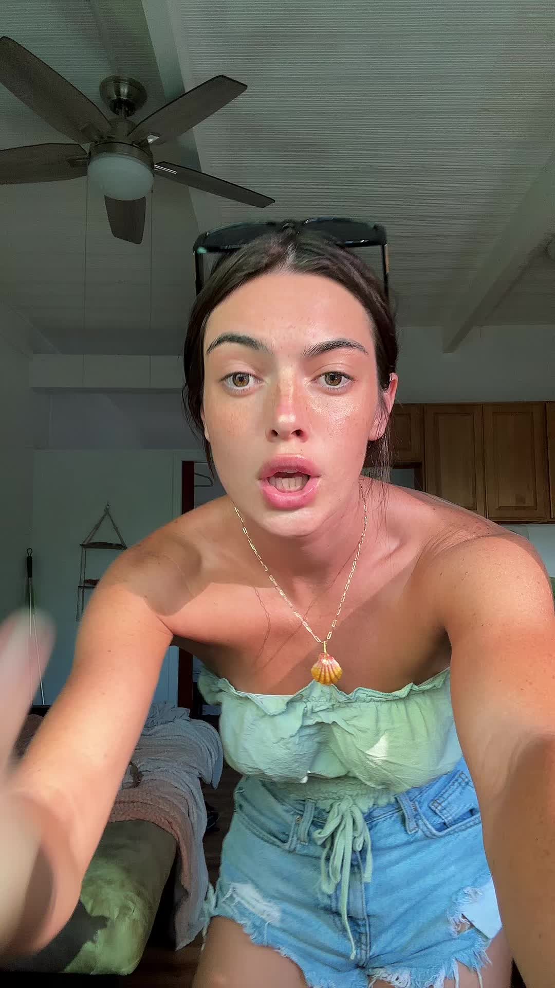 @esther_asher