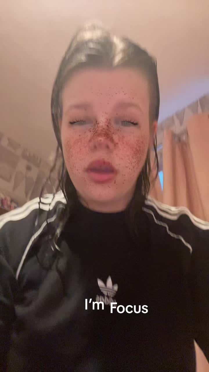 @ellie🤍🤍