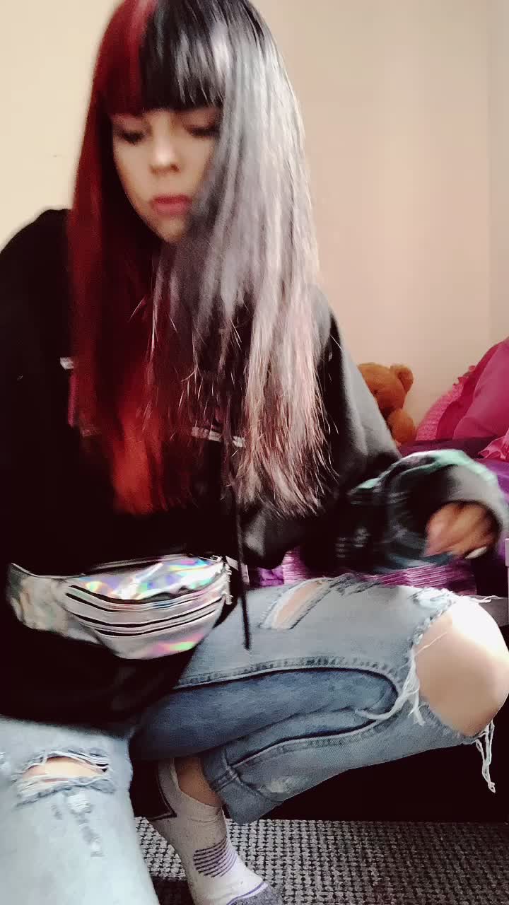 @🧸