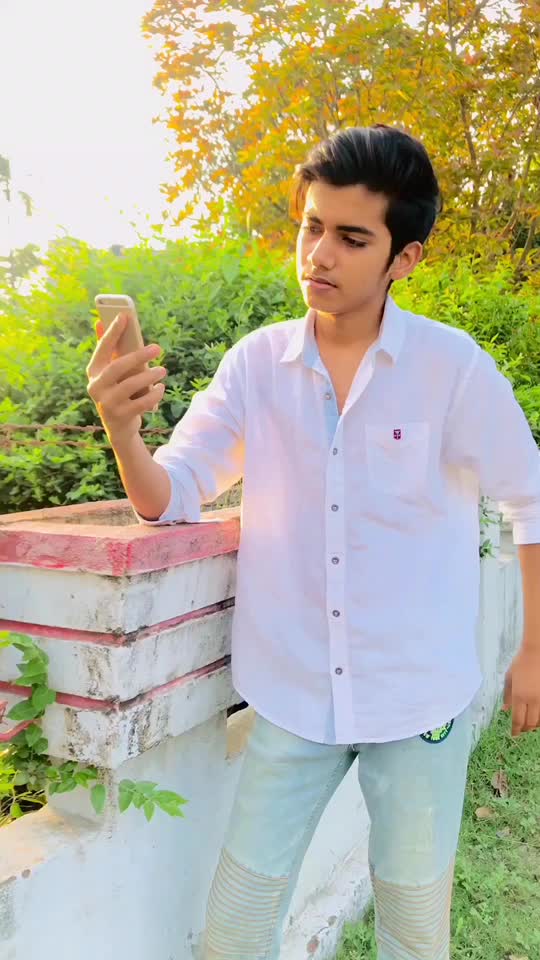 @Anshuman sahay✔