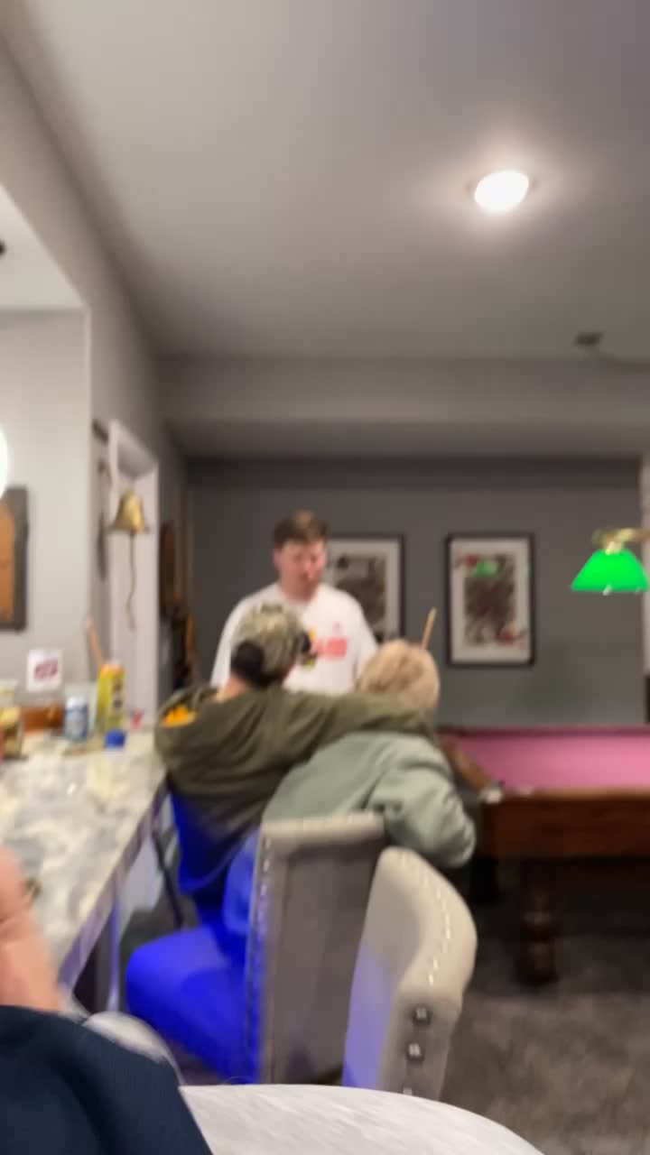 @Mad Dog, Tattooer