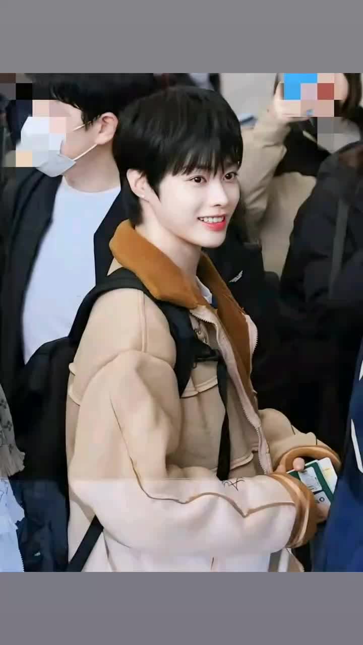 @TRẦN HUYỀN LY LY