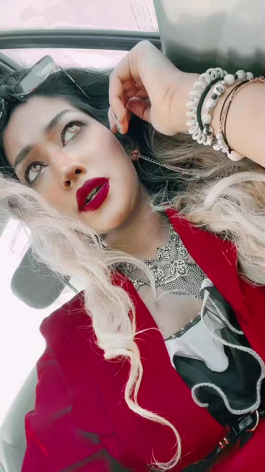 @Alysha Khan