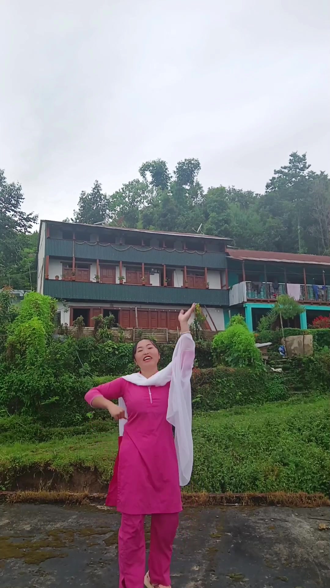 @मनिषा चाम्लिङ्ग राई🦋