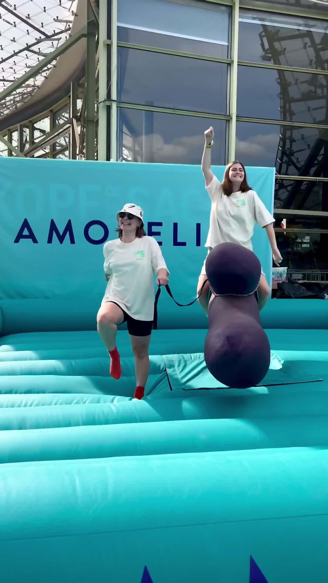 @amorelie
