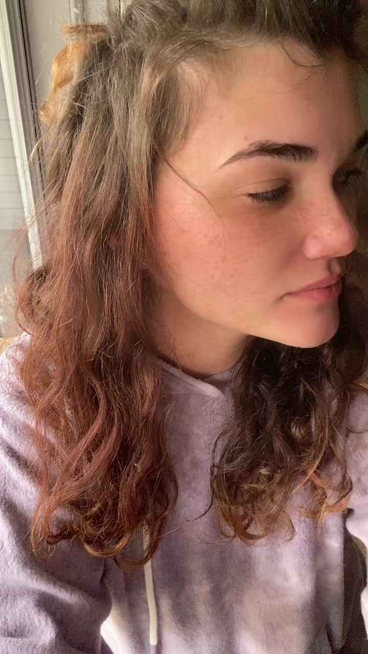 @Hayleyyy444