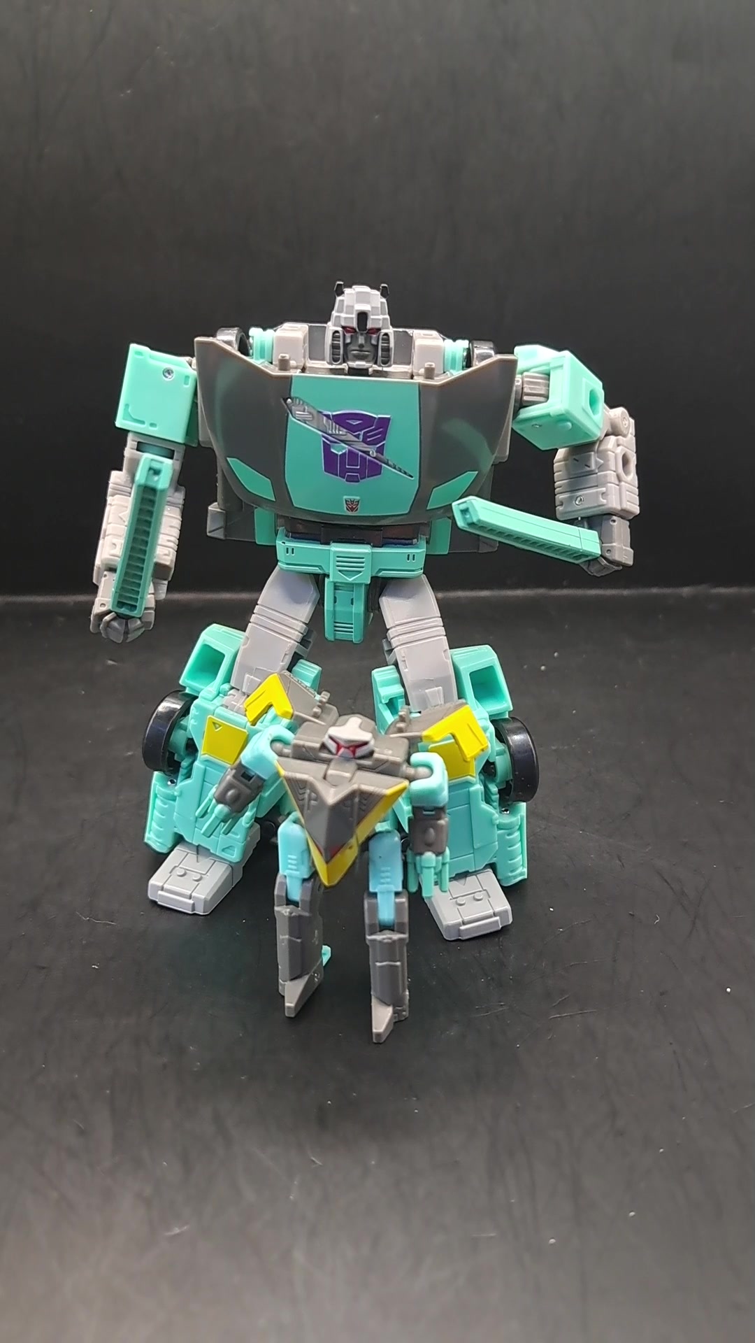 @BakuganHQ1998