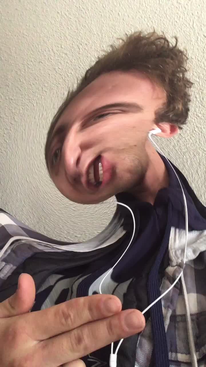 @Rewr3w