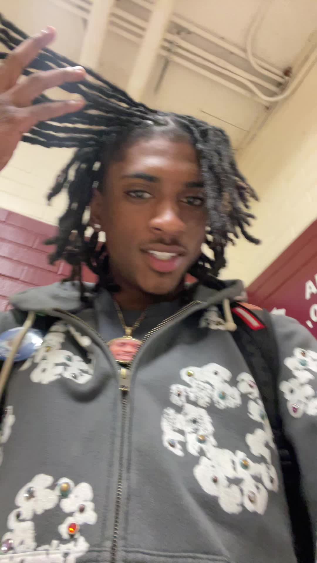 @Tboyyfrmmn