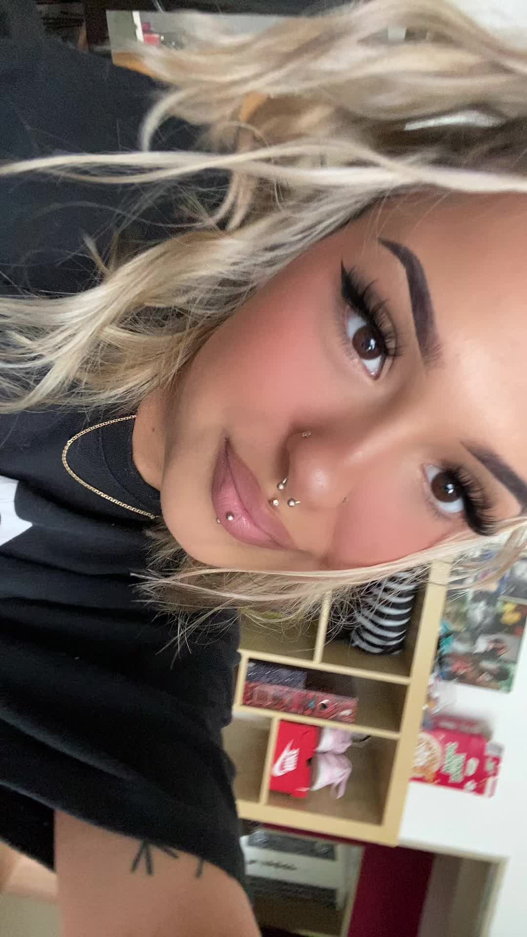 @noonebutlea
