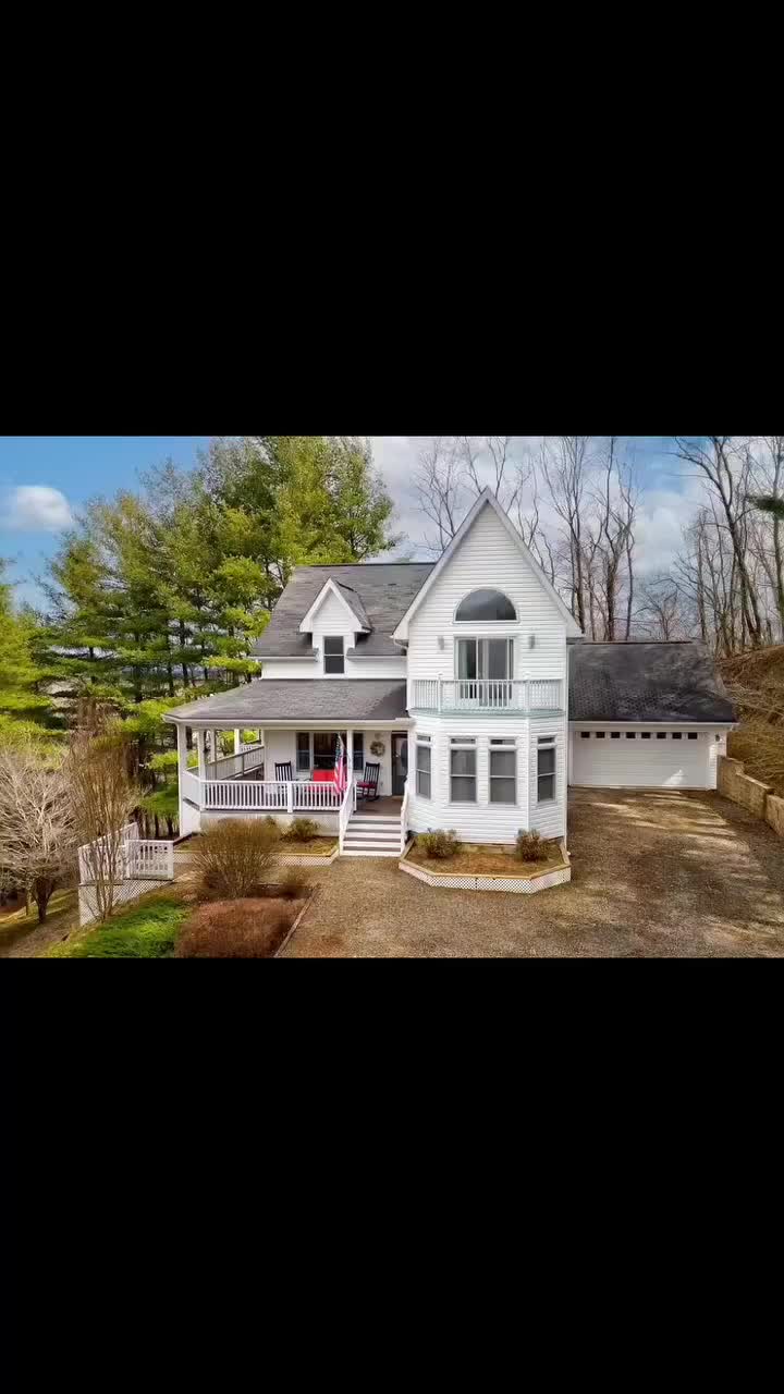 @Tara Davis Realtor