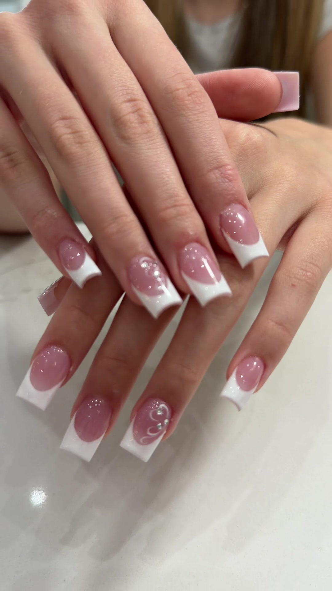 @velvet nails kw