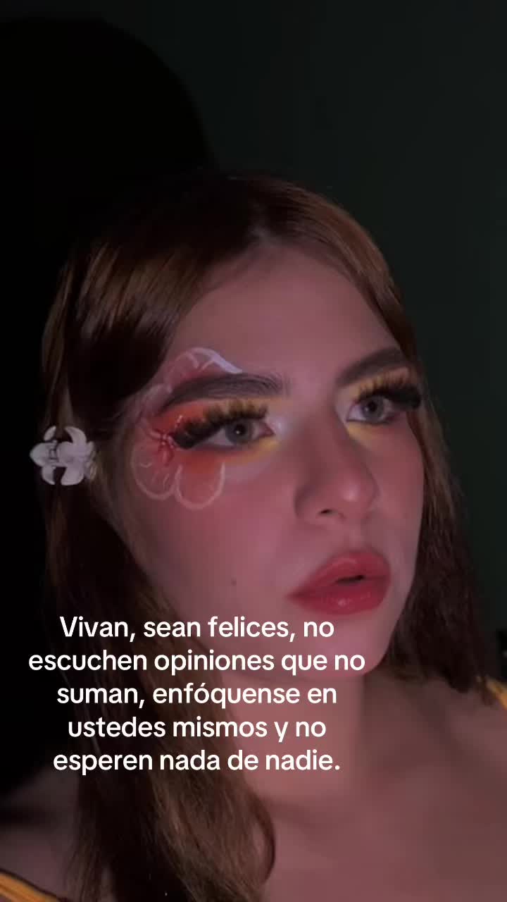 @Luz Estrada 🐺🖤