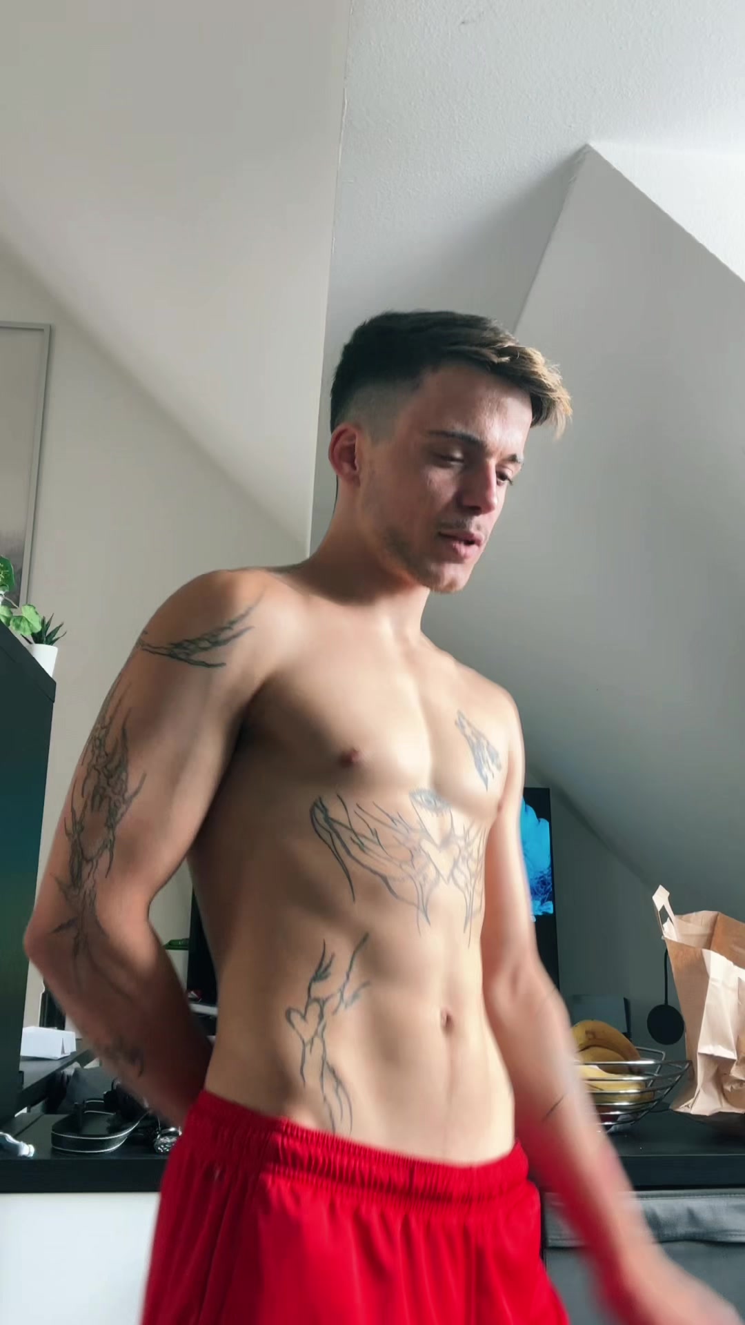 @André