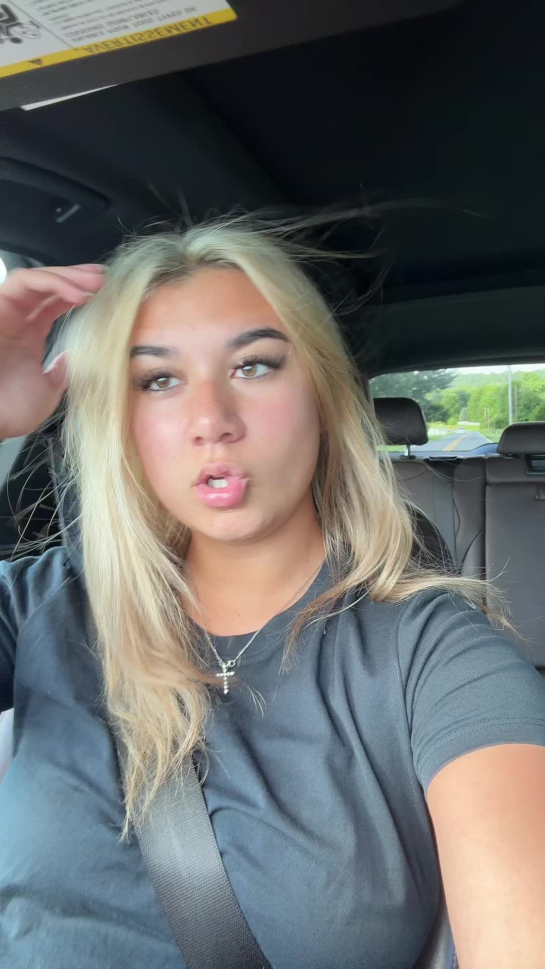 @kaylaaaa