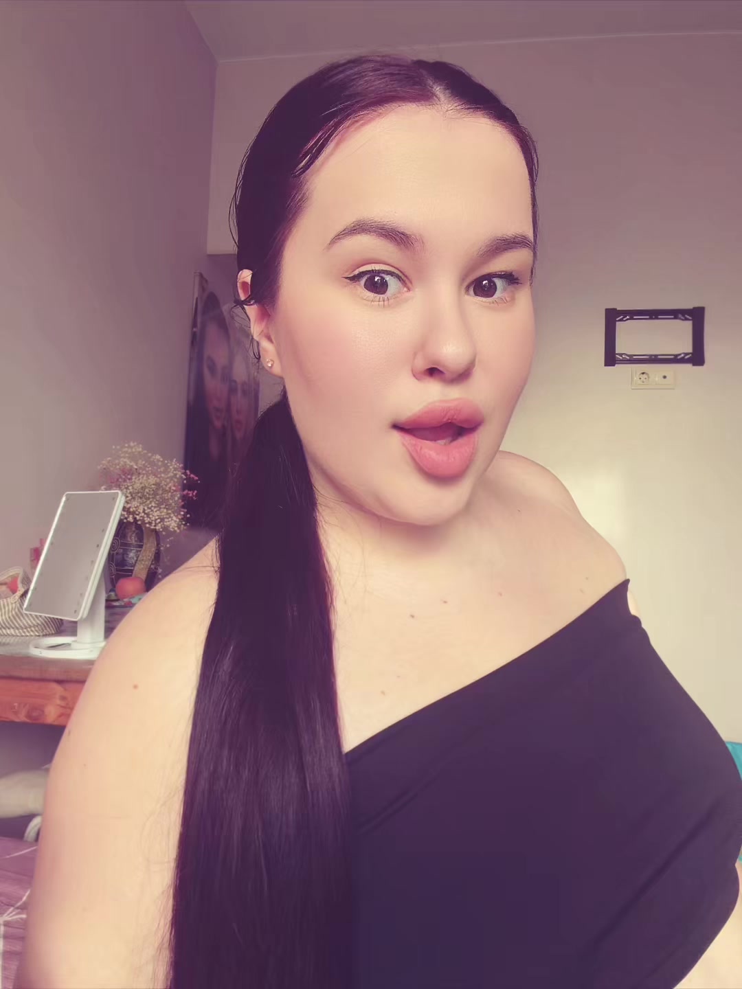 @😊