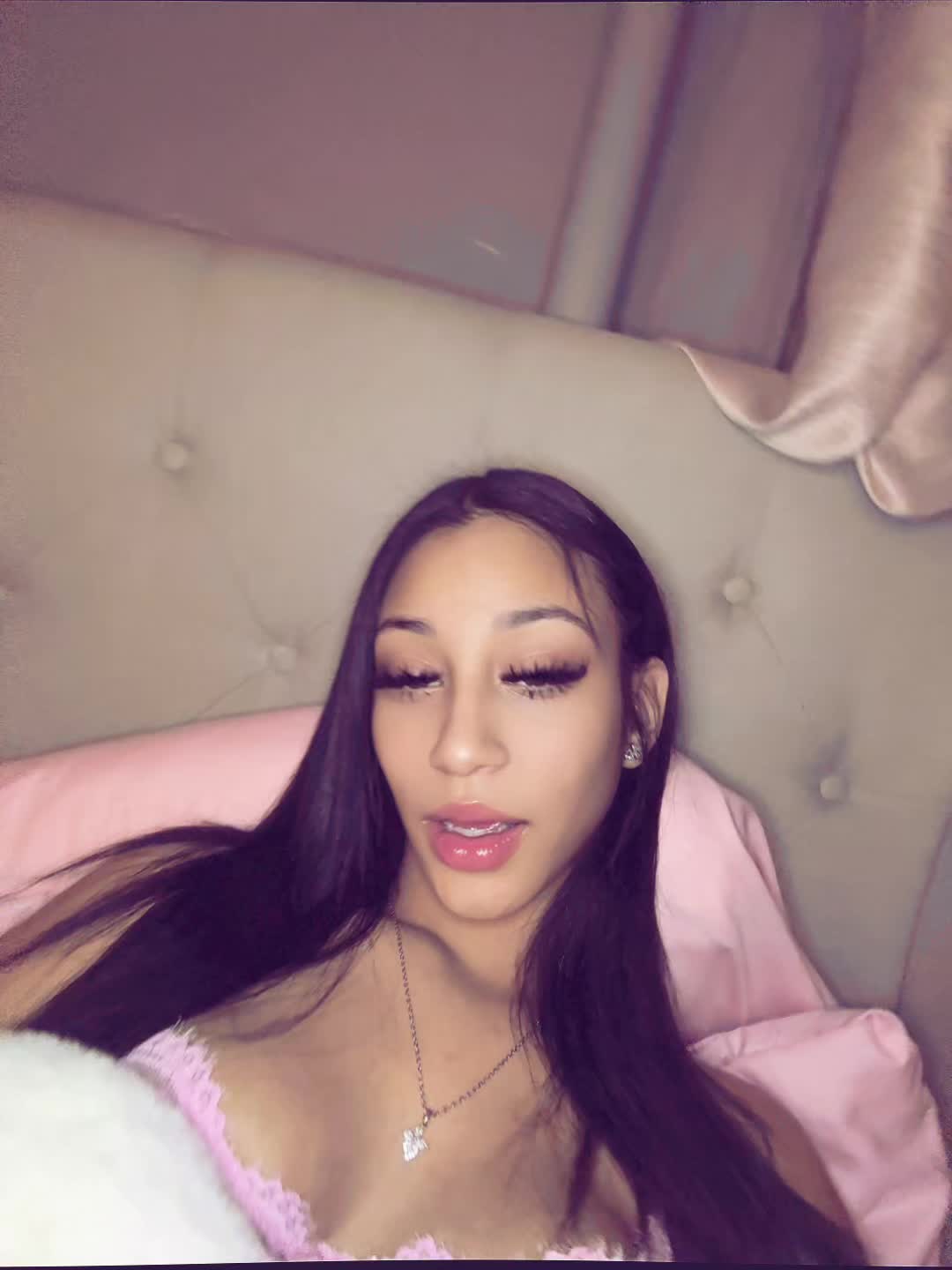 @Leila Leila❣️