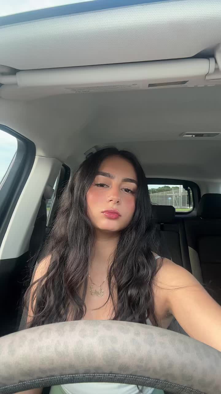 @Emily Flores