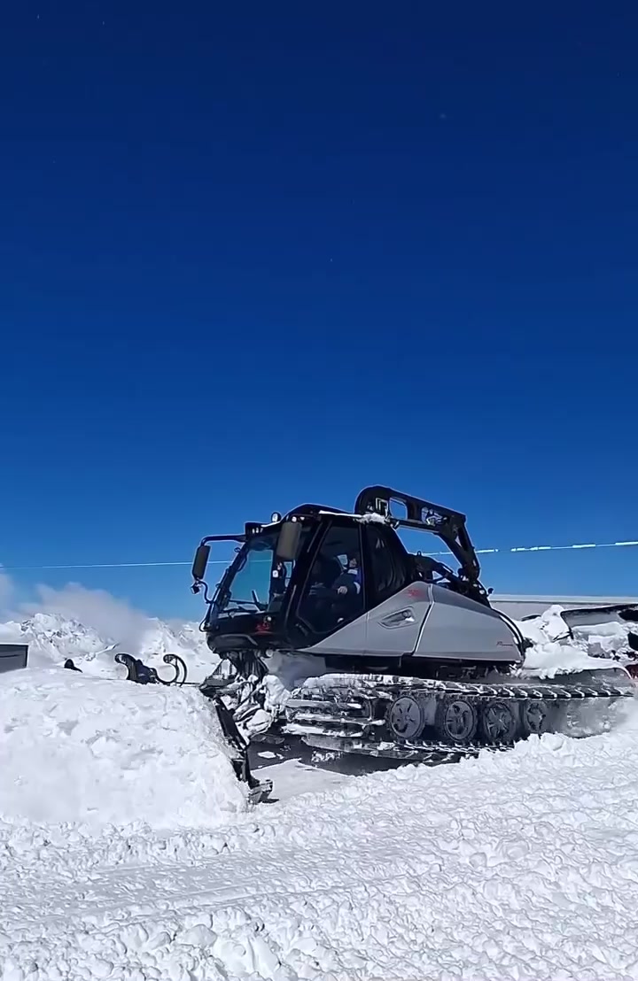 @Александра