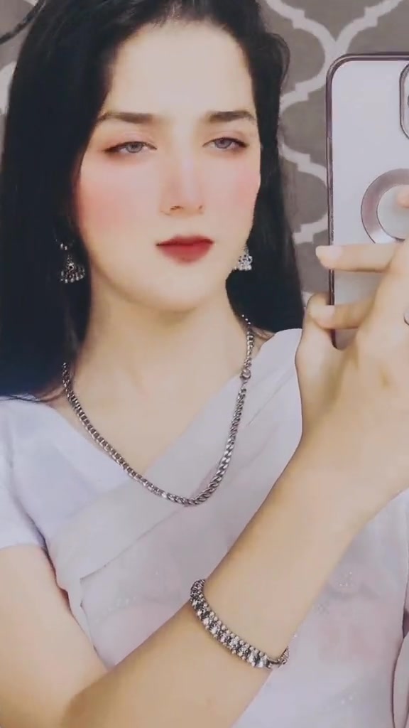 @𝕾𝖆𝖒𝖊𝖊𝖗𝖆 𝕶𝖍𝖆𝖓 🕊️